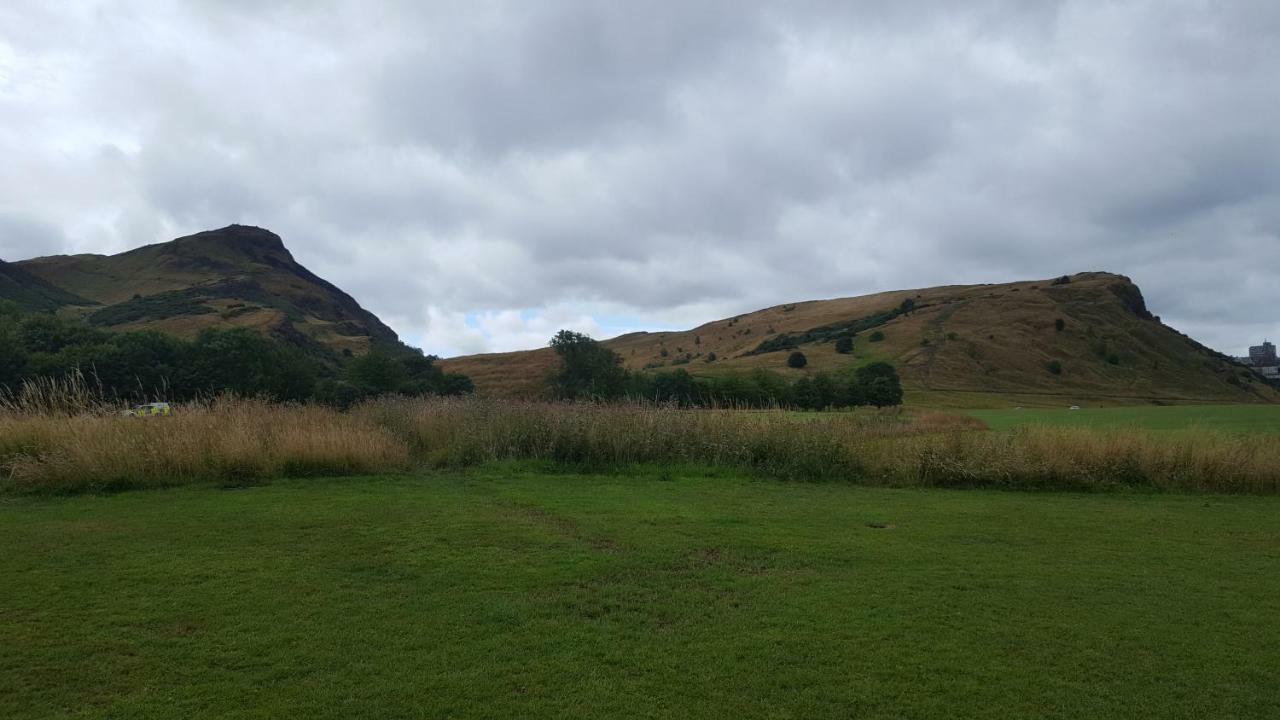 Holyrood Park Apartment إدنبرة المظهر الخارجي الصورة